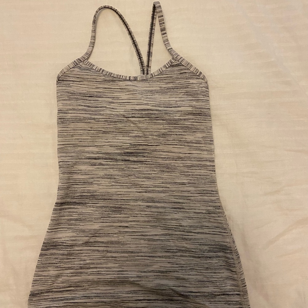 Lulu lemon workout top